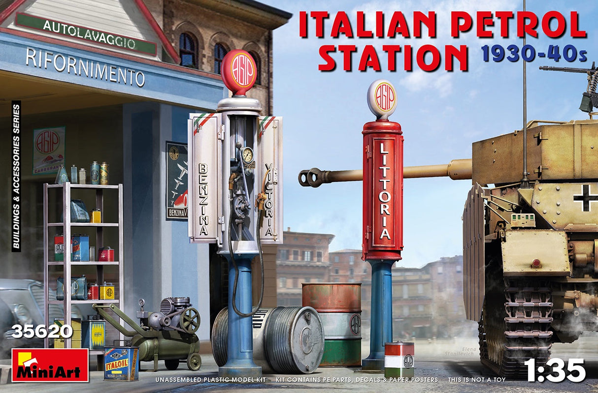 Miniart 1:35 Italian Petrol Station 1930 - 1940s