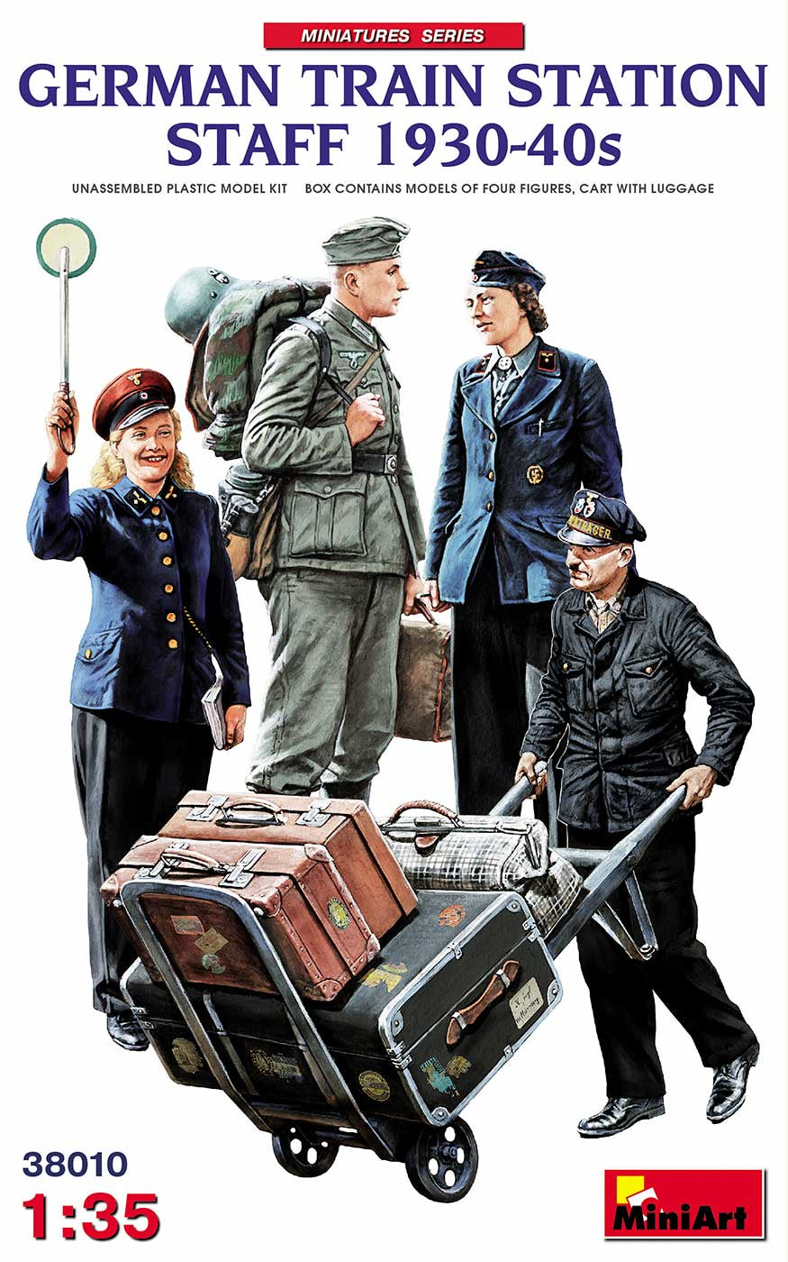 Miniart 1:35 German Train Station Staff 1930 - 1940s