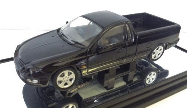 CC 1:43 2002 AU Ford Falcon XR8 Ute Silhouette