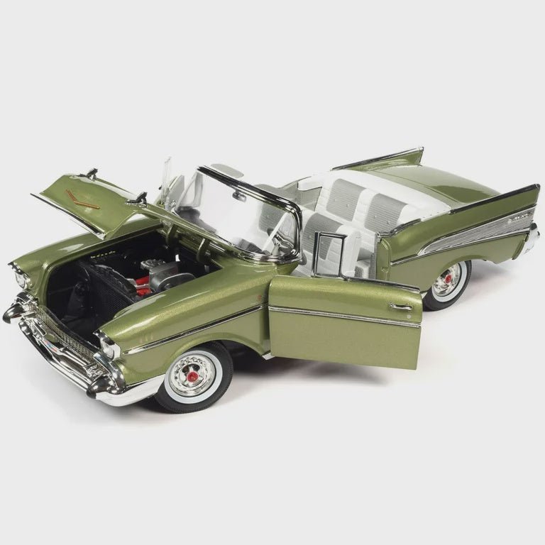 AW 1:18 1957 Chevy Bel Air Convertible