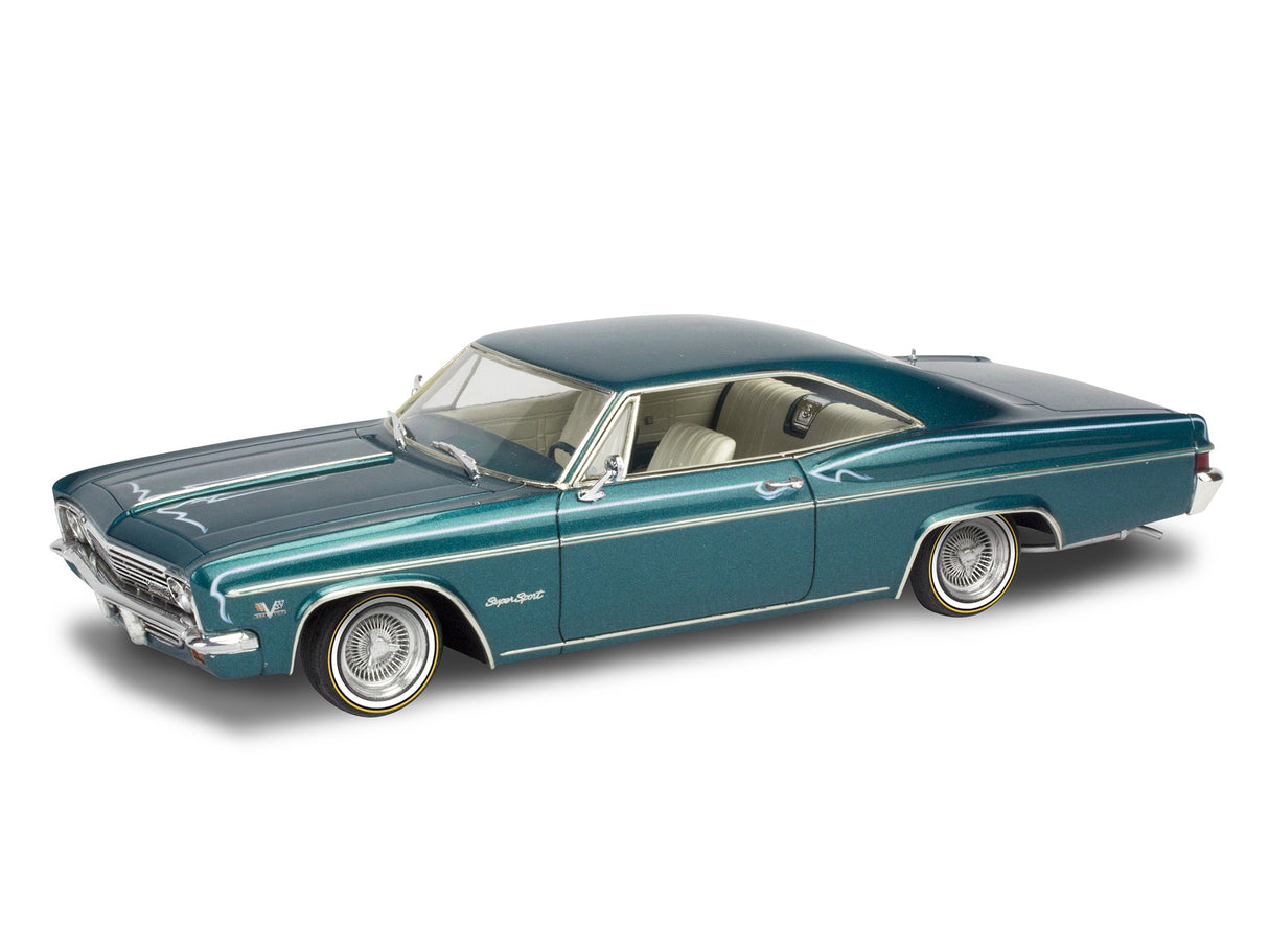 Revell 1:25 1966 Chevy Impala SS 396 2'n'1