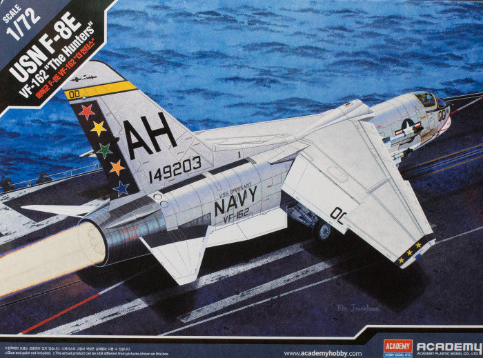 Academy 1:72 USN F-8E VF-162 The Hunters