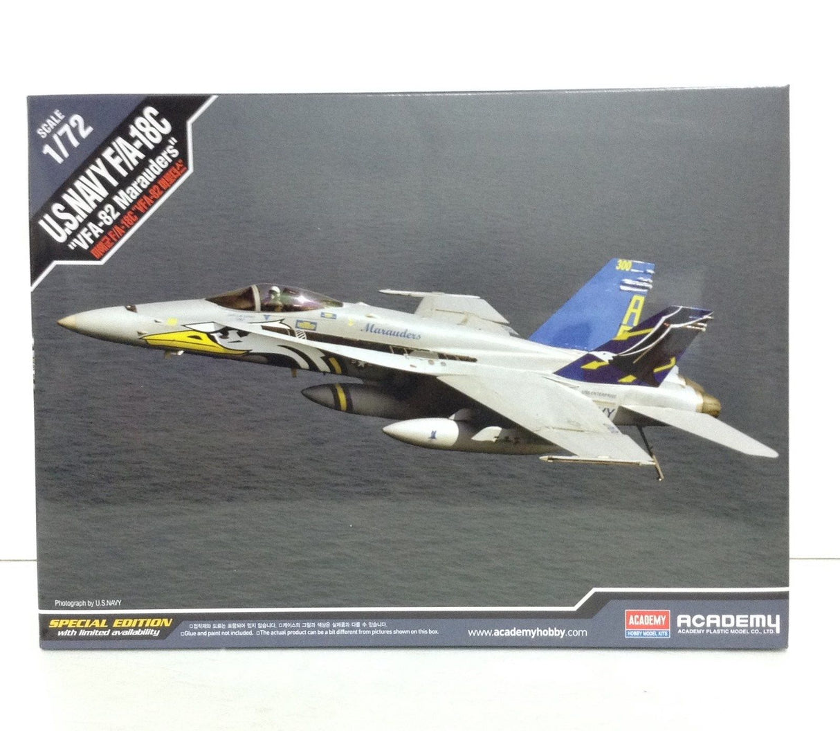 Academy 1:72 US Navy F/A-18C