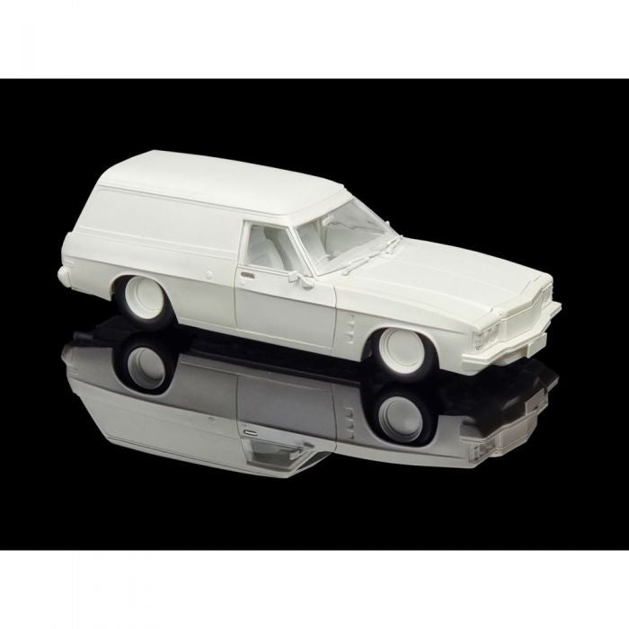 DDA 1:24 HJ Custom Panelvan Plastic Model Kit