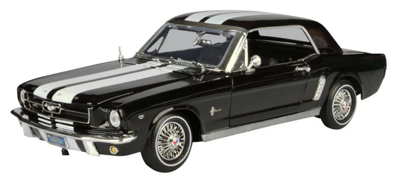 MM 1:18 1964 1/2 Ford Mustang