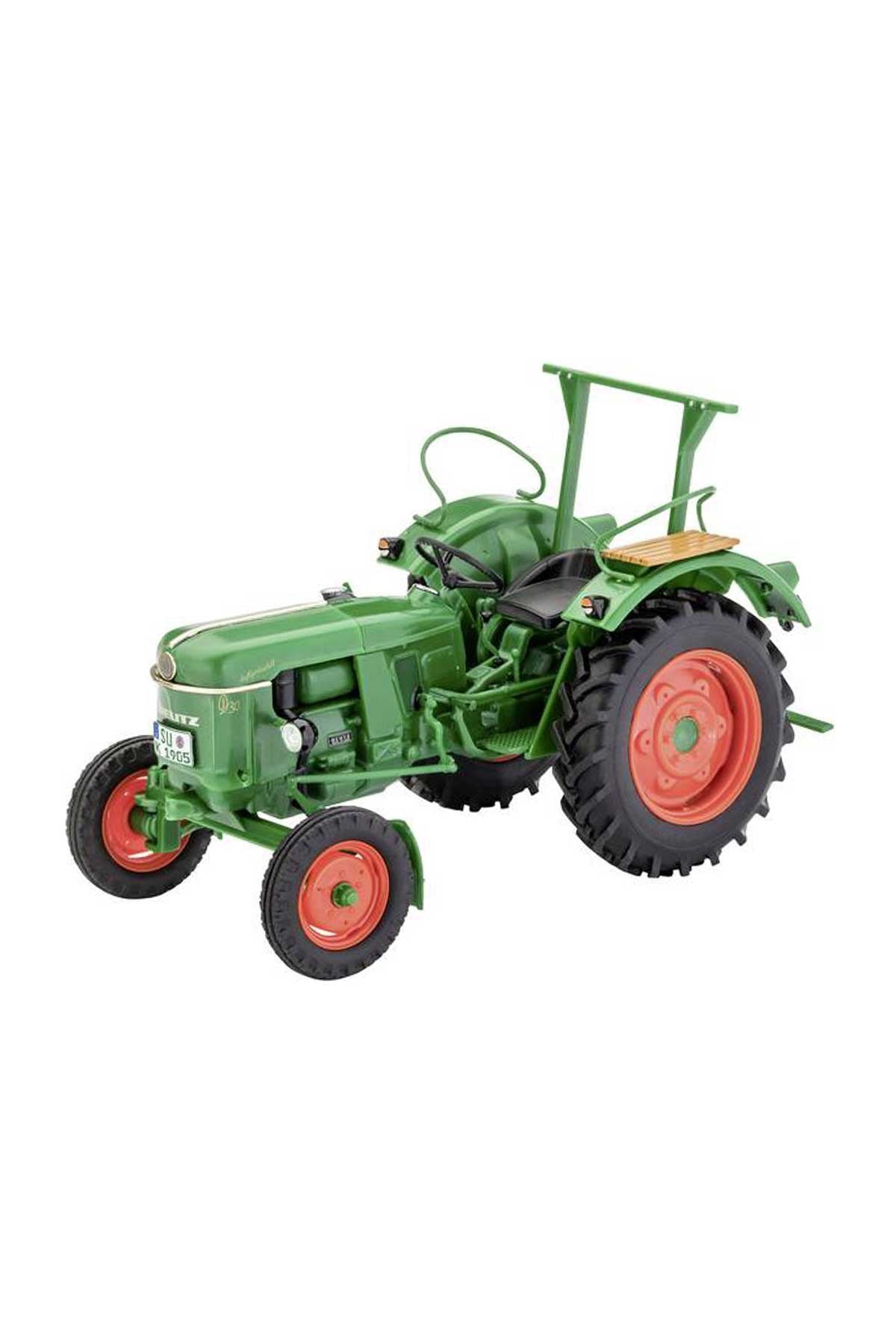 Revell 1:24 Deutz D30 1/24 Model Tractor Kit